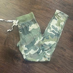 NWT J.Crew camo joggers